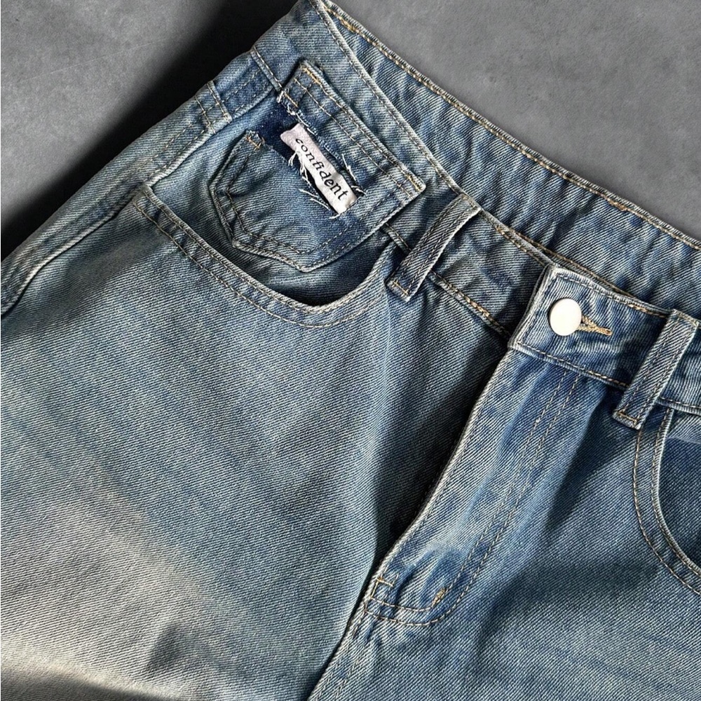 DAZY Women’s Casual Wide Leg Baggy Demin w/ Pockets, size 6 (XL) light wash NWOT - Picture 4 of 15